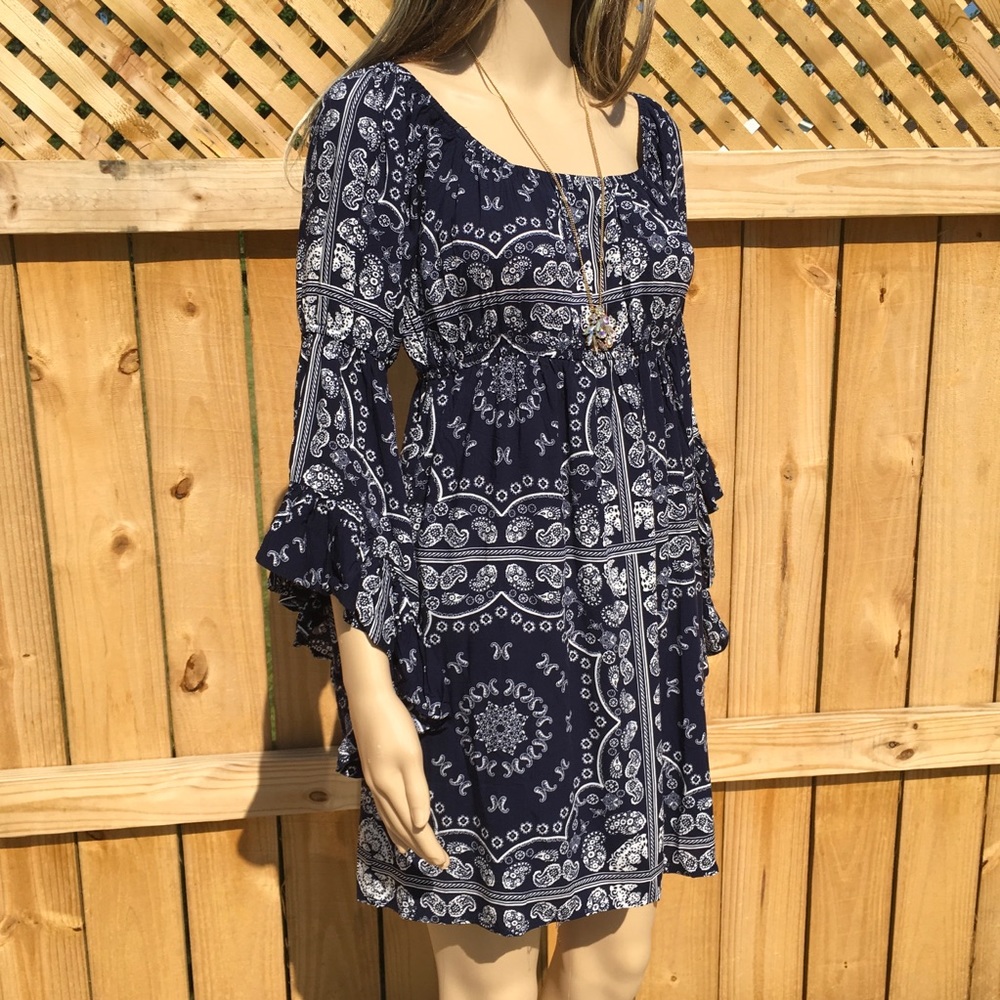 sale BELL SLEEVE @ ELBOW   1 left - Picture 5 of 7